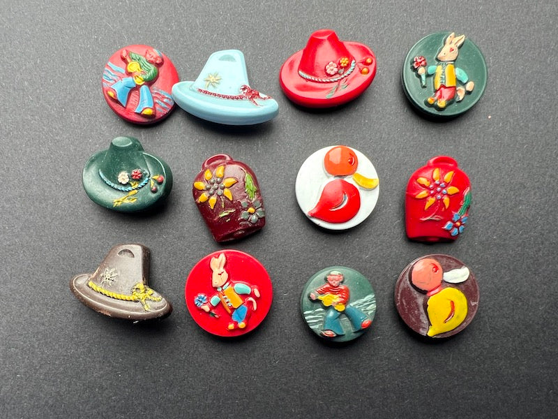 12 Novelty Vintage Buttons