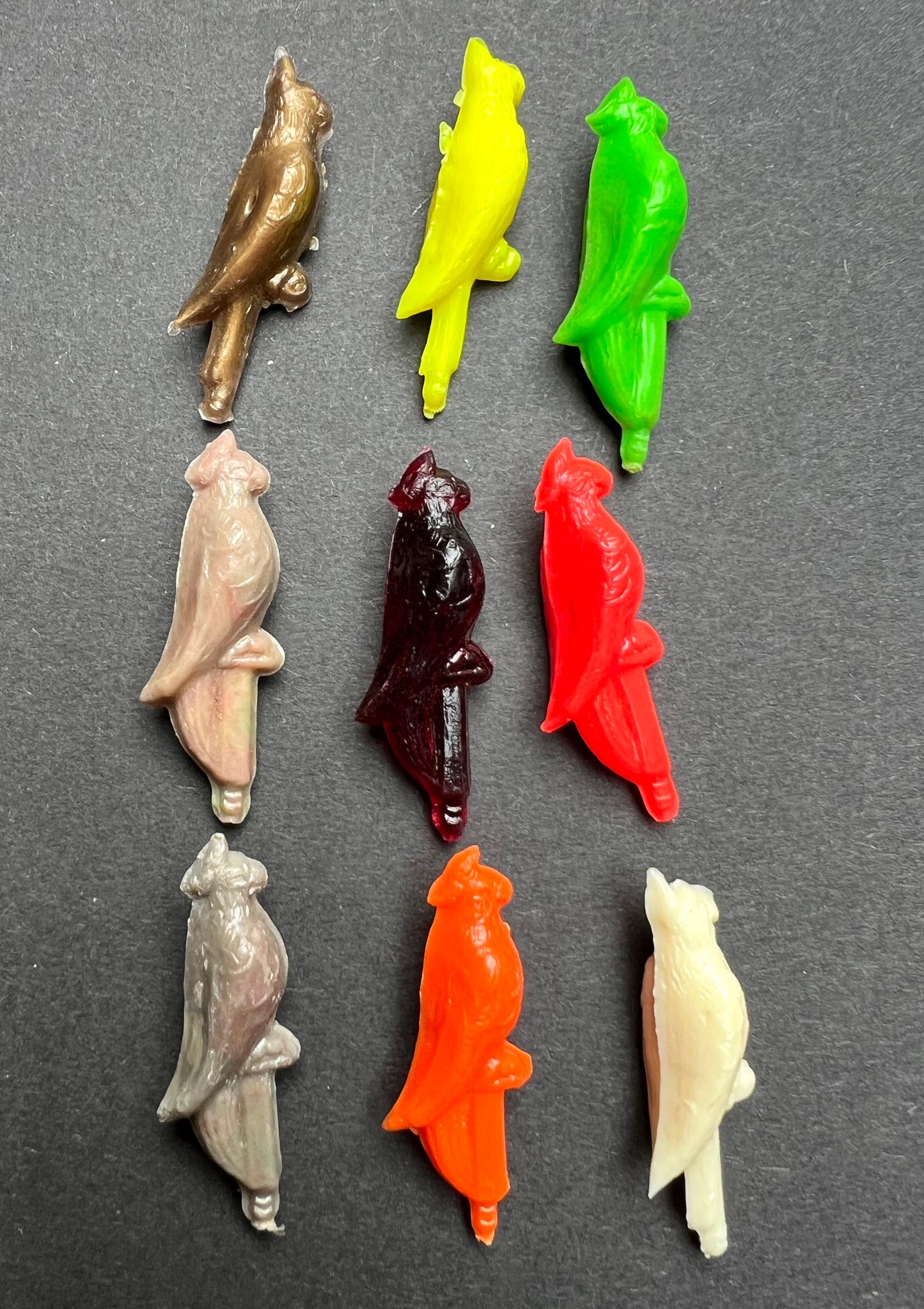 Vintage 3.5cm Plastic Parrots on Perches