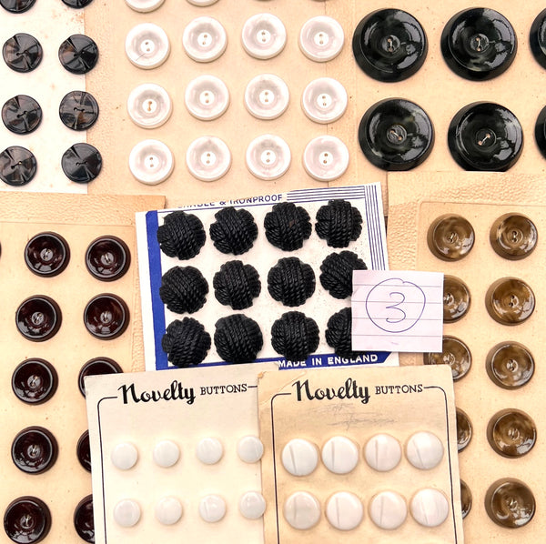 8 sheets of Vintage Buttons - lot 3