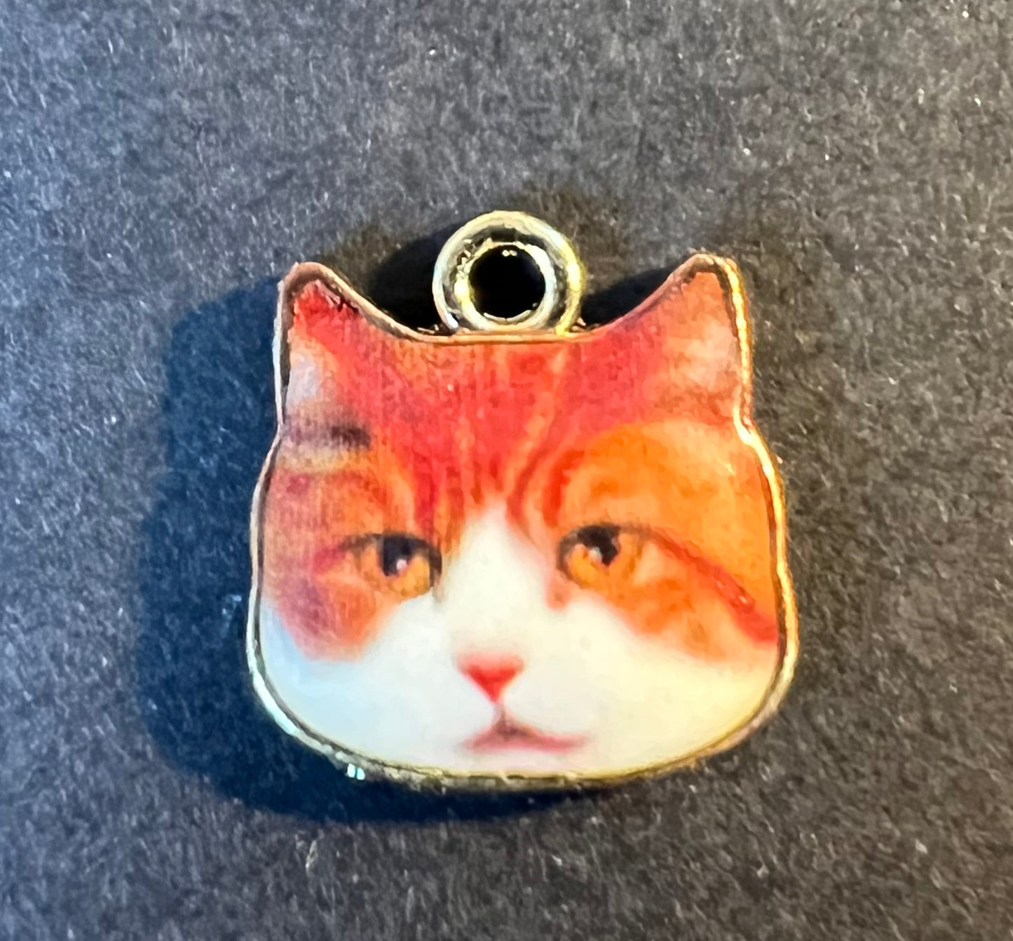 1.2cm  Inscrutable Enamel Cat Charms