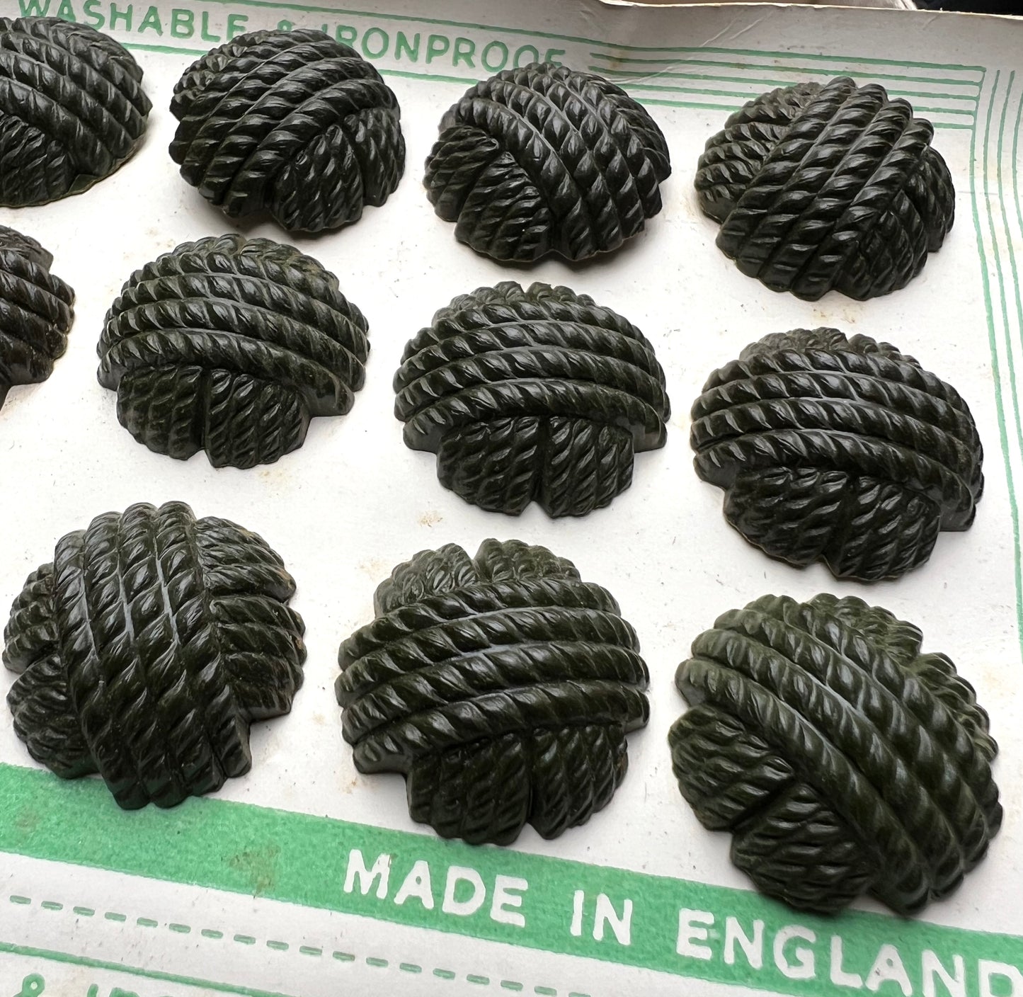 12 Greeny Brown 1940s Bakelite Woven Thread Buttons -2.2cm, 1.7cm and 1.4cm