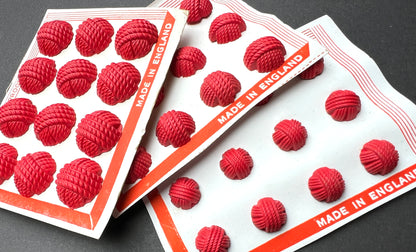 12 x 1940s Red Catalin Woven Thread 2.2cm, 1.7cm 0r 1.5cm  Buttons