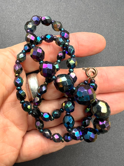 Vintage Aurora Borealis Faceted Glass Bead 46cm Necklace