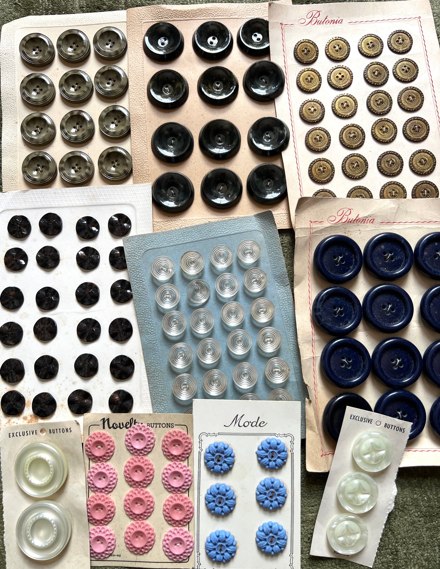 10 Sheets of Vintage Buttons (B)