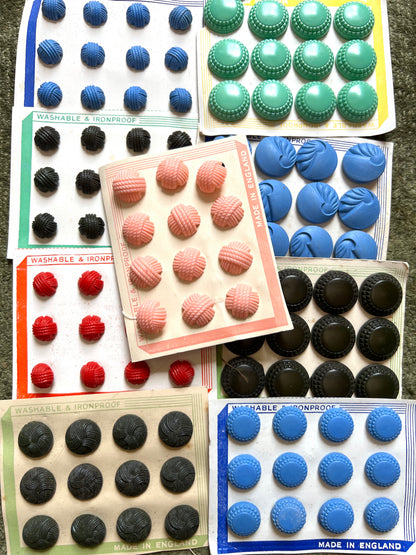 9  Sheets of Vintage 1940s Bakelite + Catalin Buttons  (G)