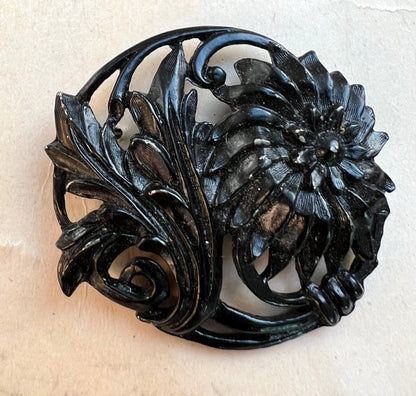 Swirling Floral 1940s Black Metal Brooch