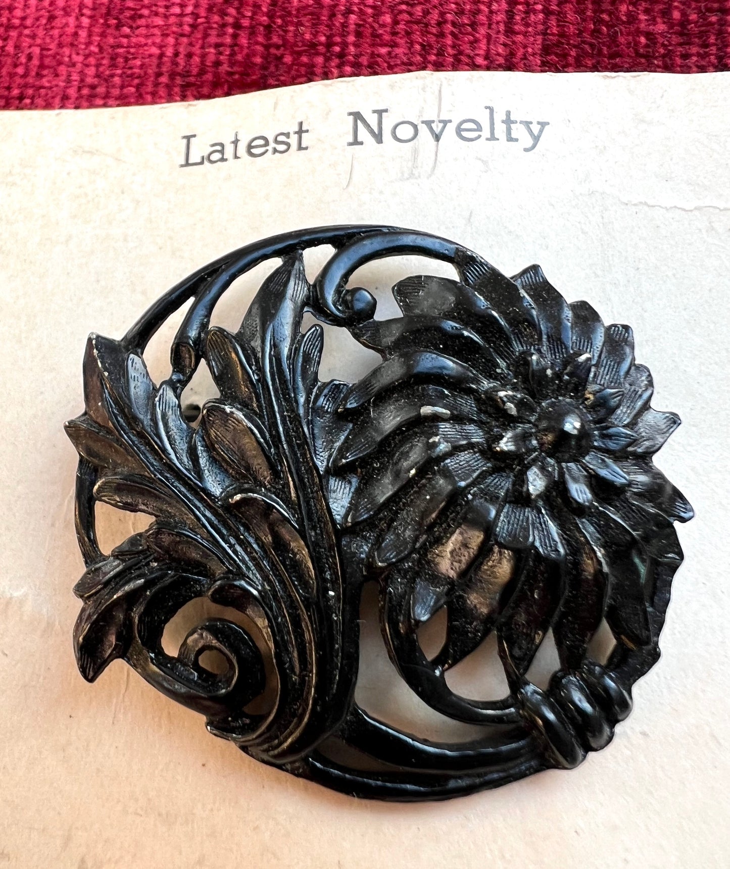 Swirling Floral 1940s Black Metal Brooch