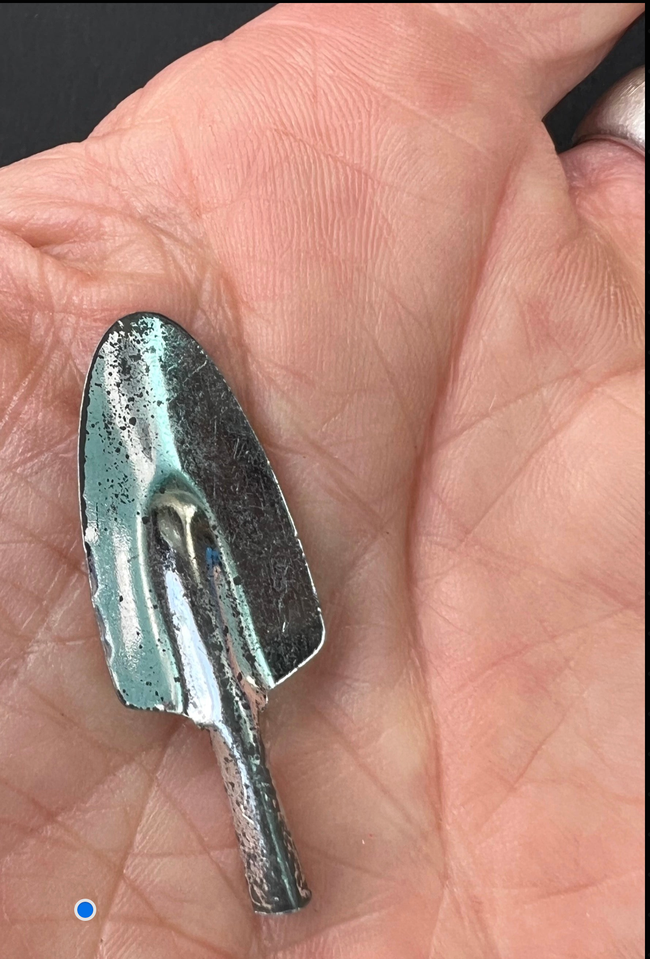 50 Vintage Tarnished Tin Trowels