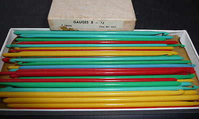 5 Bright Vintage Casein Crochet Hooks Gauges 8 - 12