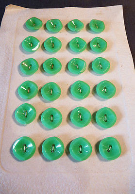 24 1.5cm Geometric 1960s Green French Buttons