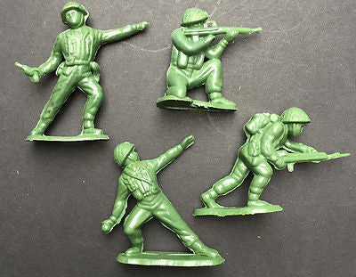 1970s COMBAT SET 4 Different soldiers 4.5cm tall