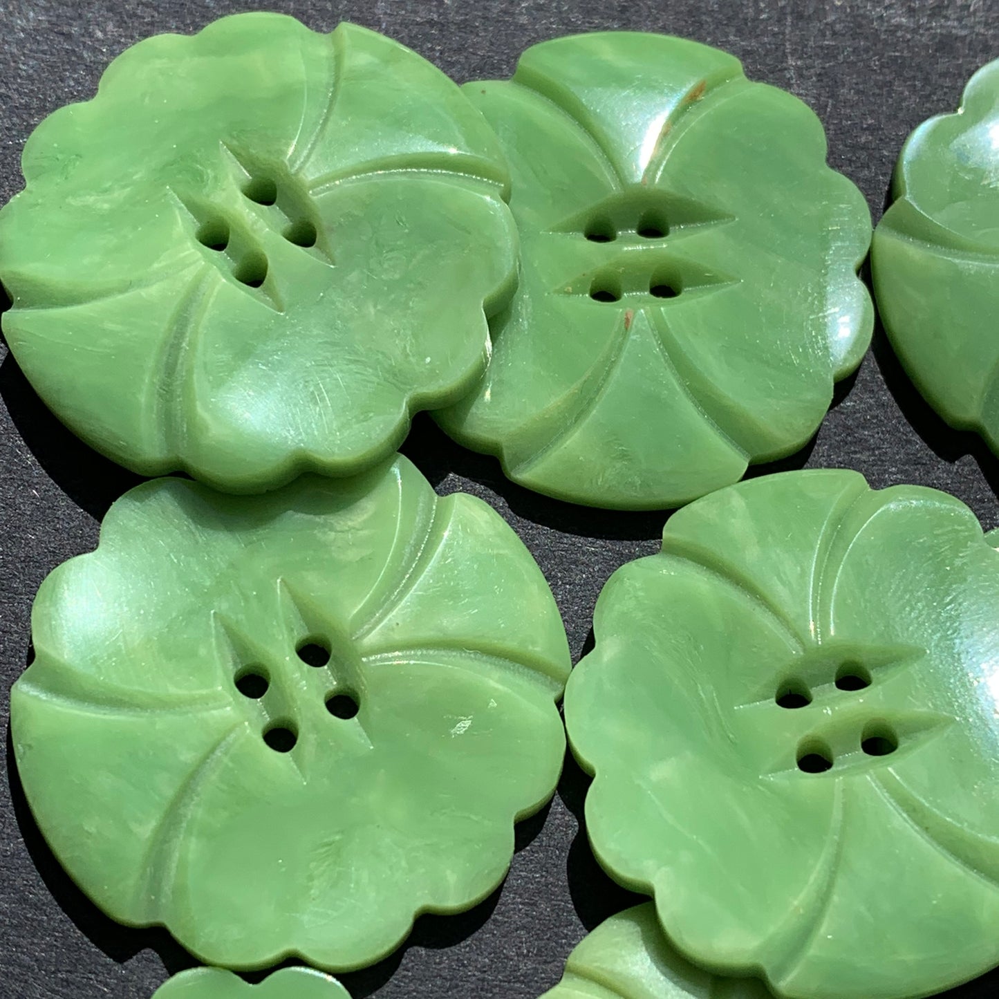 6 Life Affirming 1.8cm Green 1930s Buttons.