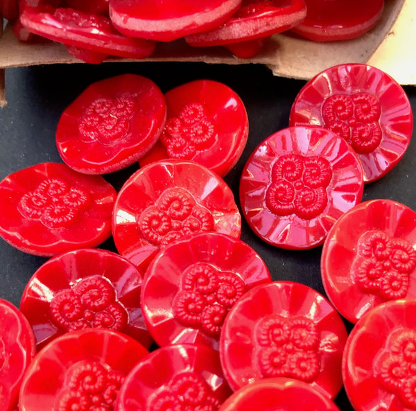 1 Gross (144) Vintage 1940s Czechoslovakian Glass Red Flower Buttons - Old Warehouse Find