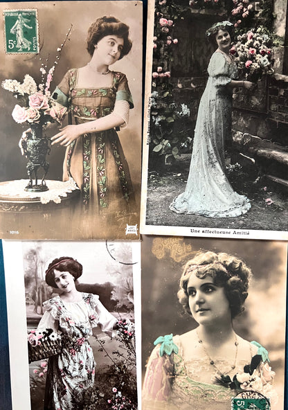 Delightful French Fashions on 4 Postcards dated 1910 & 1912  (103)