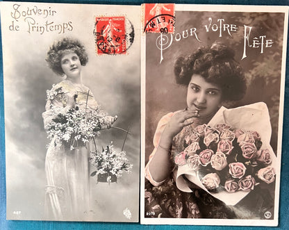 2 Lovely French Postcards  Young Women with Flowers 1908 & 1912  (102)