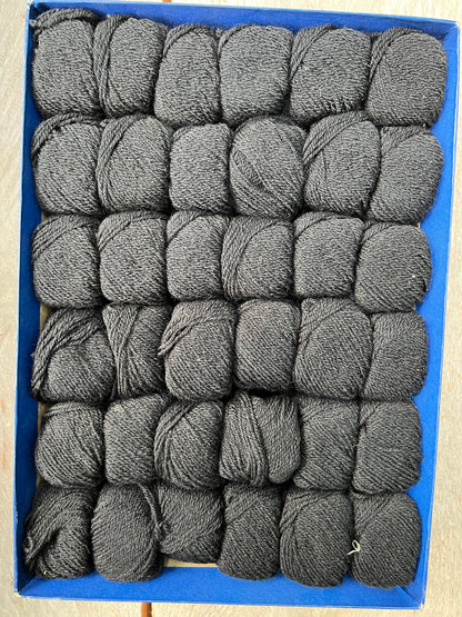 1930s Box of Half a Gross (72) SOFT SPUN 3g Balls of Black Mending Wool.