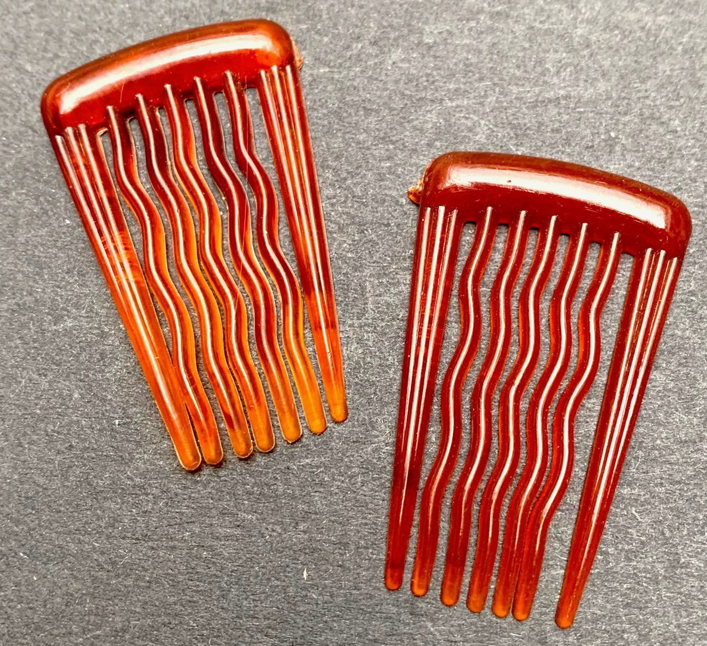 Pair of Little 1" / 2.3cm Vintage Hair Combs. with Waved Teeth.. Small But Effective !