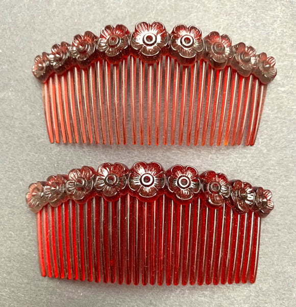 Pair of lovely 1940s Flower Decorated Tortoiseshell Hair Combs - 8cm wide