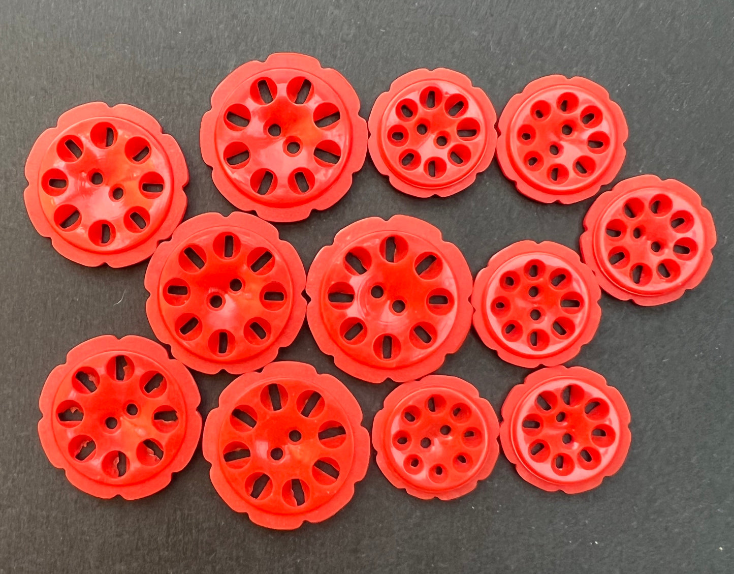 6 Soft Red 1.7cm or 2.2cm Vintage French Buttons