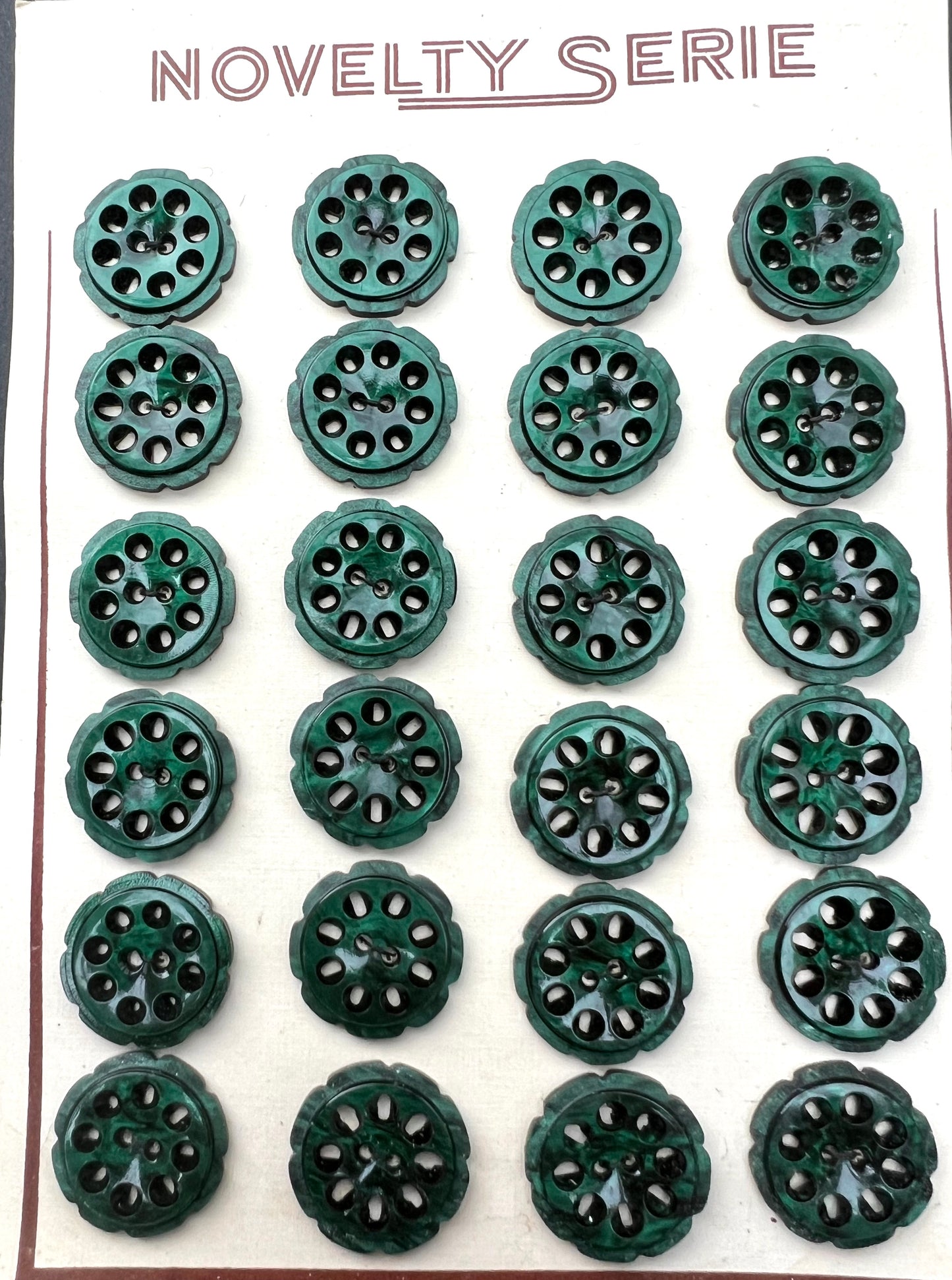 Shiny Emerald Green 2.2cm or 1.6cm Vintage French Buttons - 6 or 24