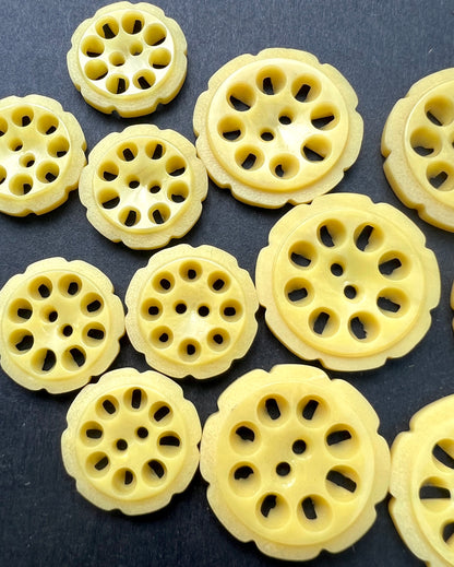 Vintage Soft Yellow 1.7cm or 2.2cm French Buttons - 6 or 24