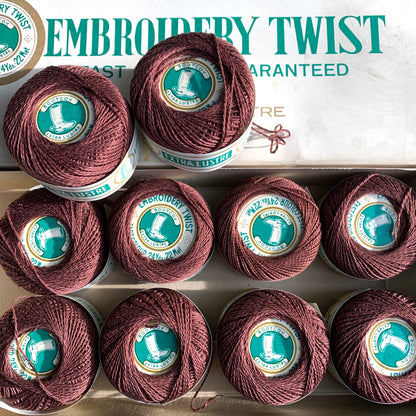 Vintage Deep Brown Extra Lustre Cotton Embroidery or Darning Thread 10 balls x 22m (40)