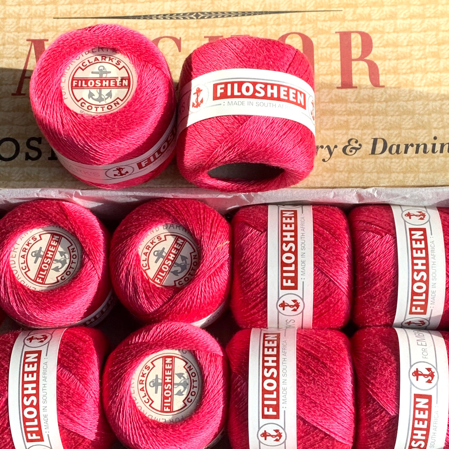 Vintage Anchor Filosheen Bright Pink Cotton Embroidery or Darning Thread 12 balls x 22m (058)