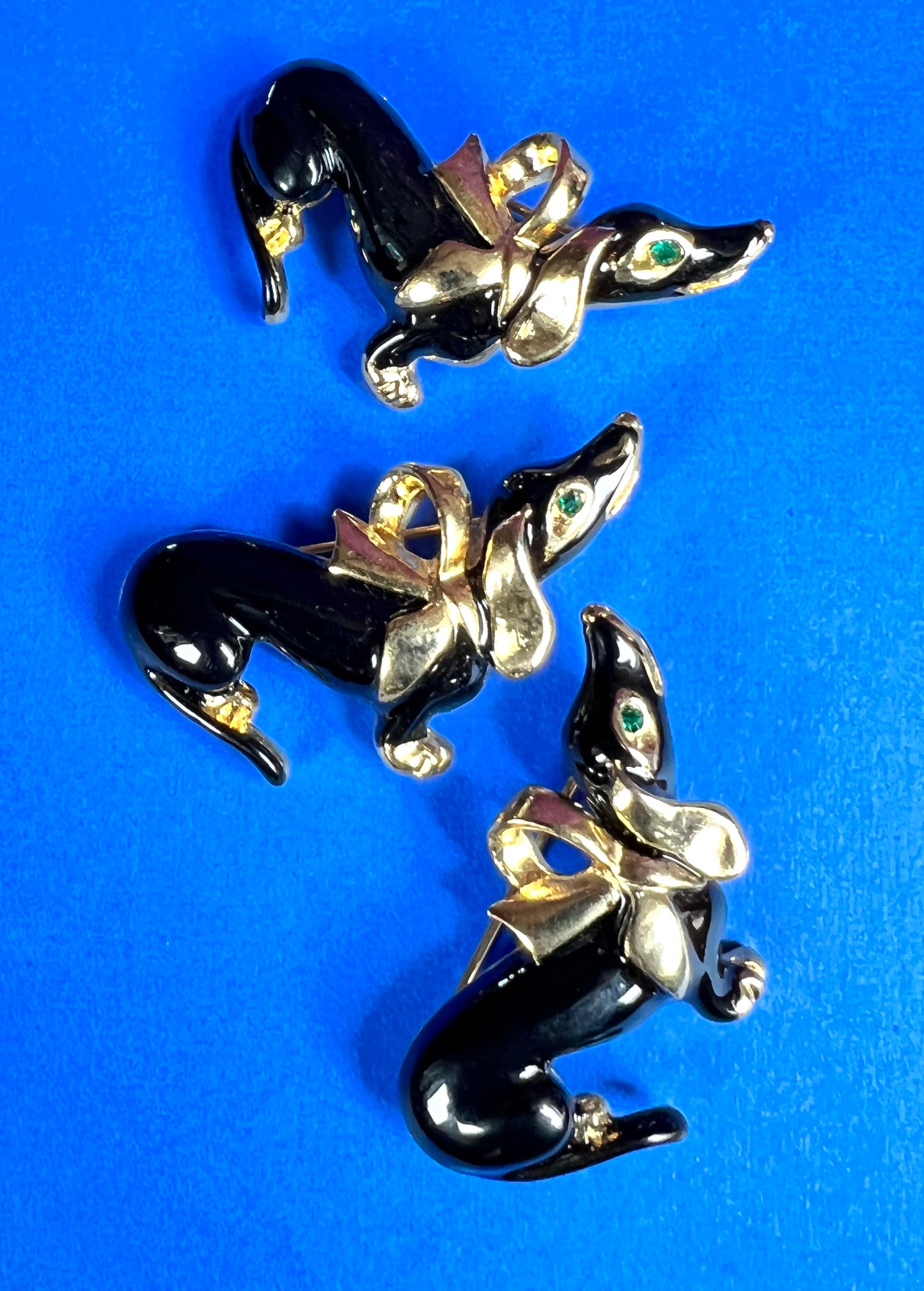 Inquisitive Gold Plated Vintage Dachshund Brooch