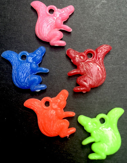 2 Vintage 3D Squirrel Charms - 1.5cm tall