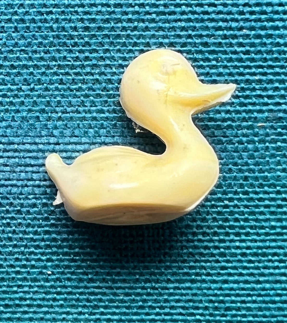 TINY 1.5cm Vintage Plastic Ducks