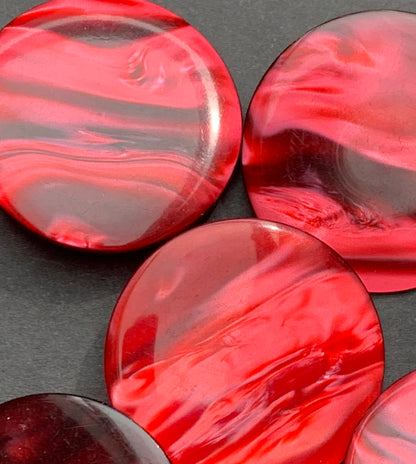 1 Big 3.7cm or 3.2cm Vintage Crimson Moonglow Lucite Button