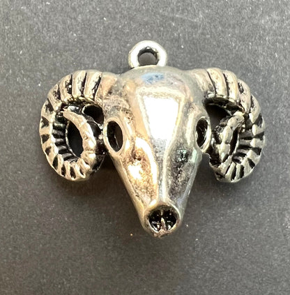 Big 3D Ram Skull 3cm Charm / Pendant.