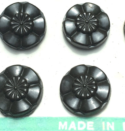 12 Vintage 1940s Made in England Bakelite Flower Buttons - Choice of colours and sizes