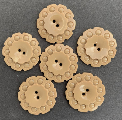 6 Soft and Warm Beige 1930s Buttons - 2.2cm