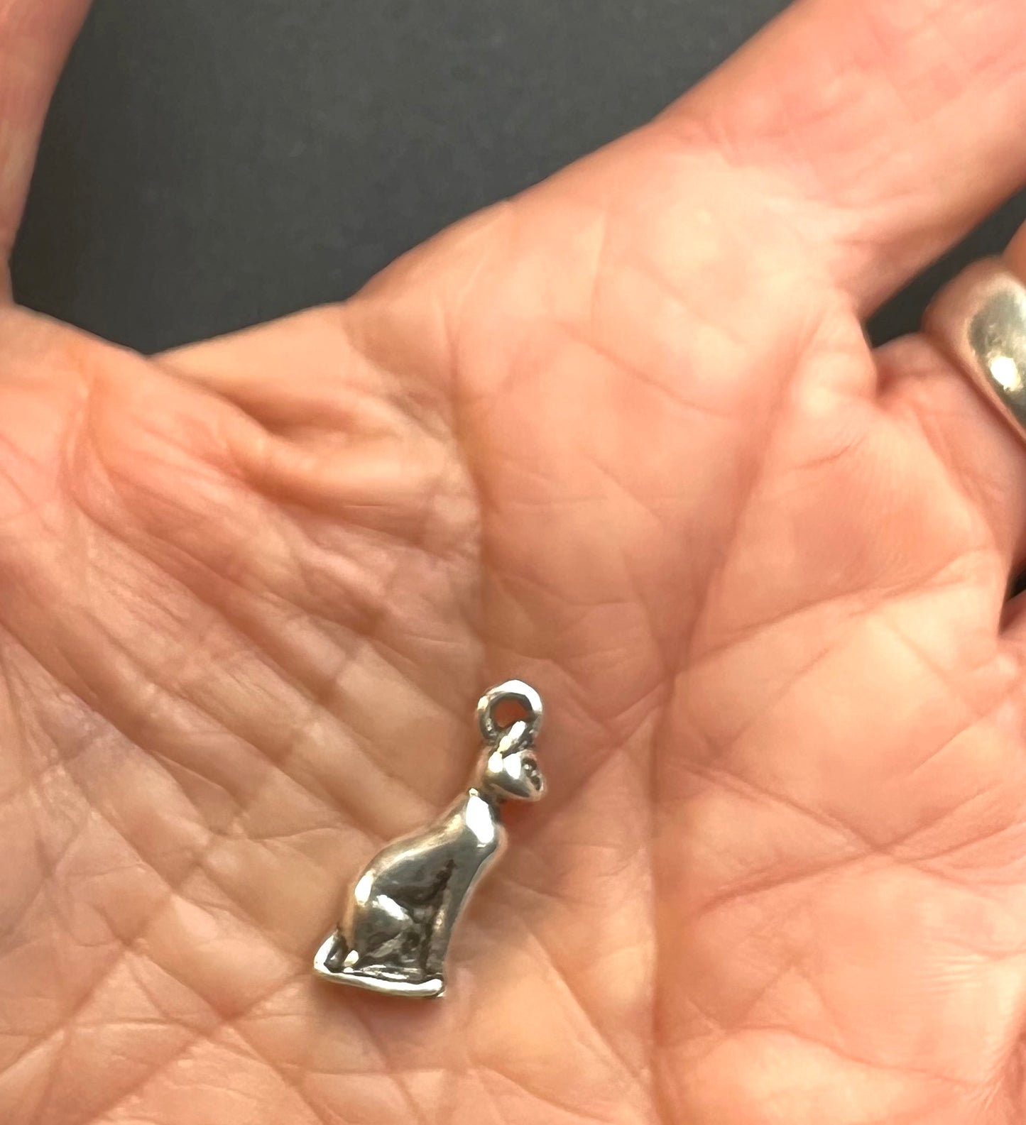 Solid Silver Tone 2cm tall Egyptian Cat Charm / Pendant