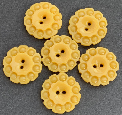 6 Buttery Yellow 1930s Casein Buttons - 1.7cm