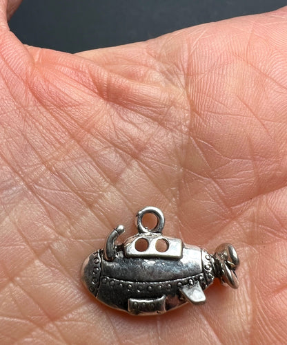 Ever So Slightly Realistic 2cm Submarine Charm / Pendant