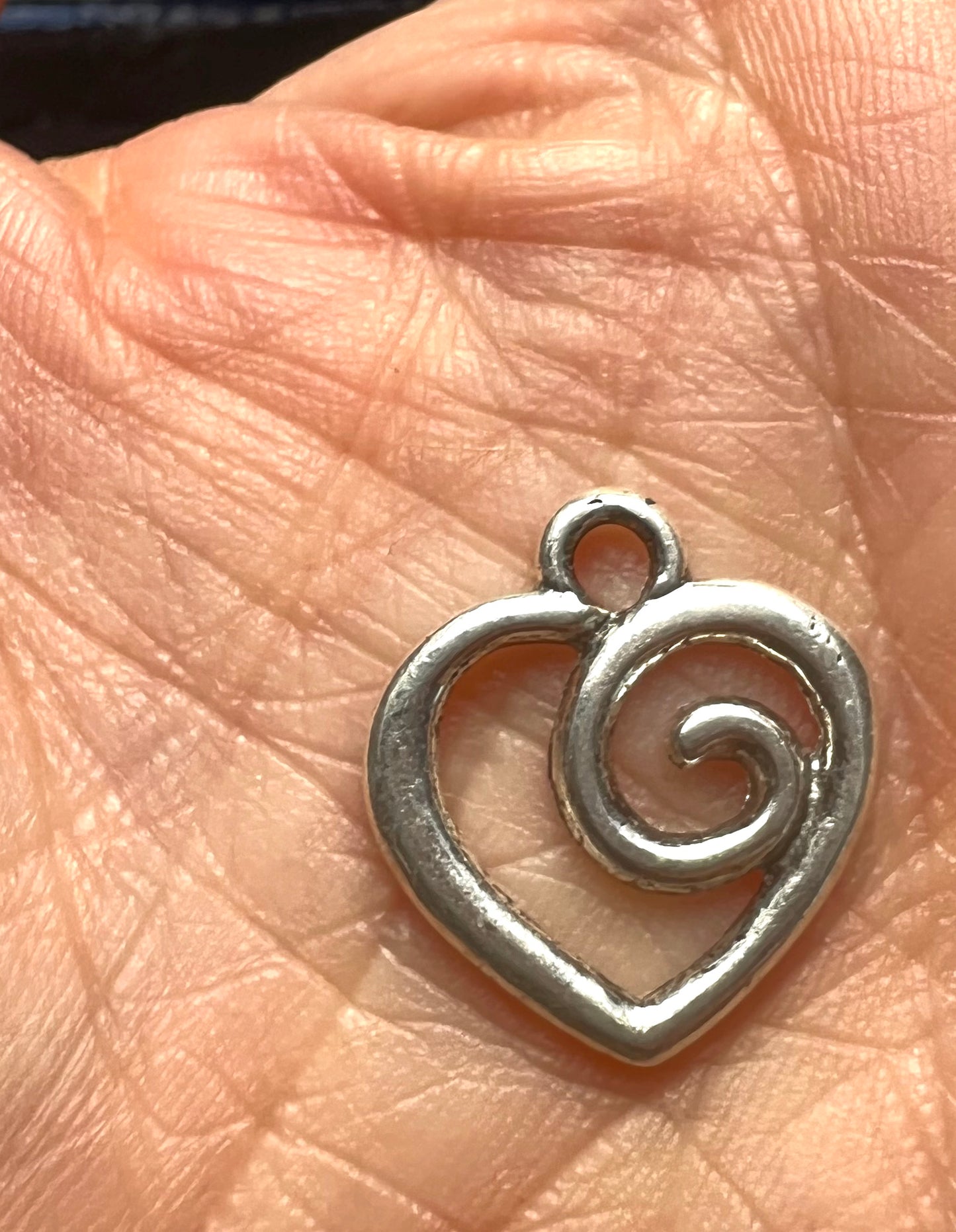 1.6cm Heart with a Swirl Charm / Pendant