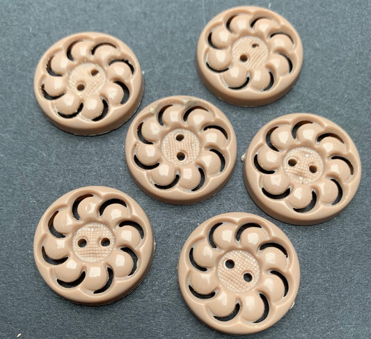 6 Soft Fawn / Beige Vintage French 2.3cm Buttons