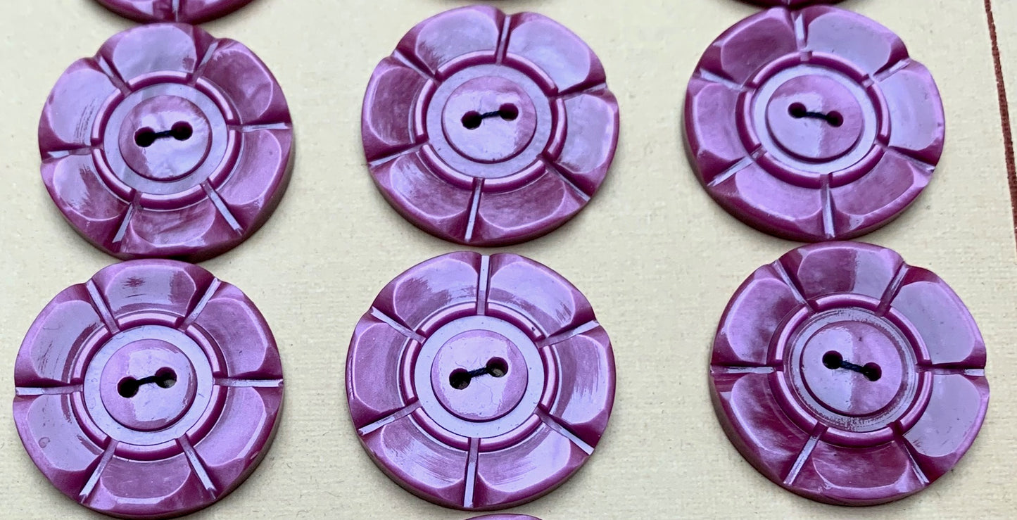 Shimmery Aubergine 1940s  2.2cm & 1.6cm Buttons