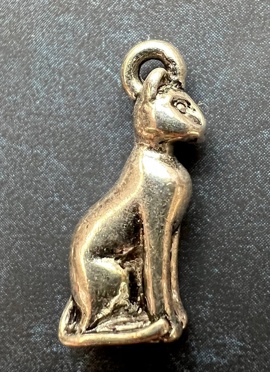 Solid Silver Tone 2cm tall Egyptian Cat Charm / Pendant