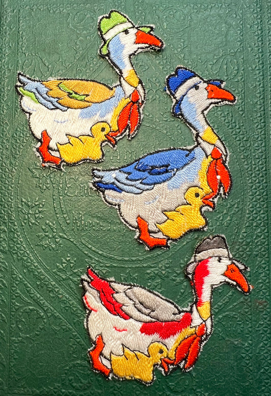 1940s Applique - Goose in a Hat and Tie, with Duckling !
