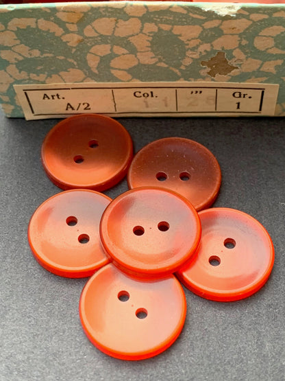 1 Gross (144) Soft Red Vintage 1.7cm Buttons