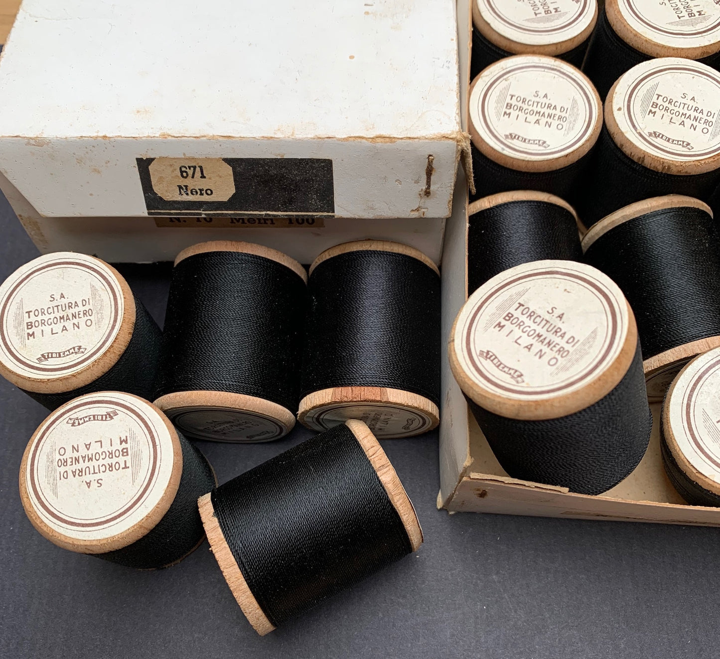 Vintage Italian Box of 12 wooden spools x 100m Black Cotton Thread
