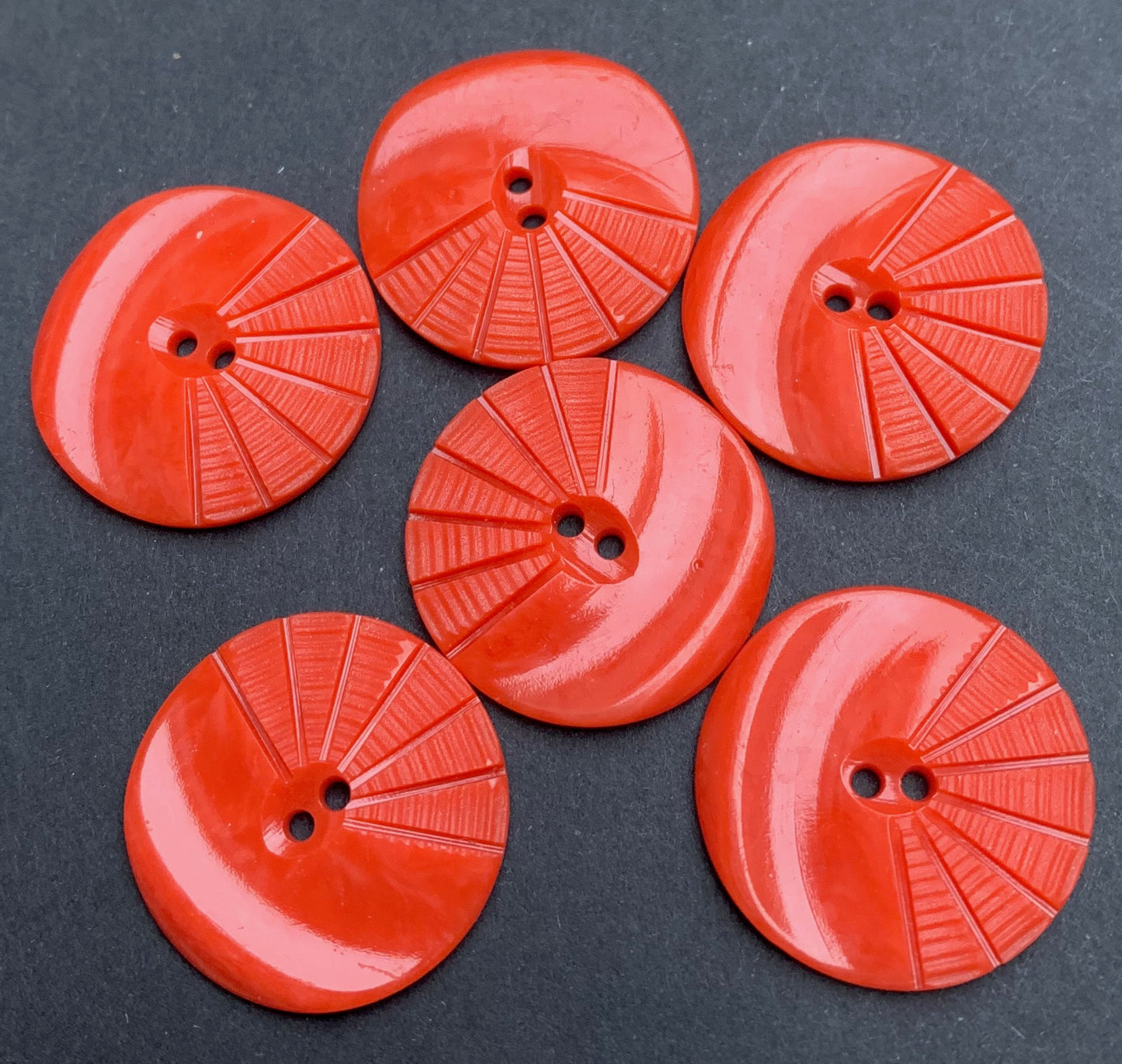 6 Red Vintage French Moulded and Carved 2.2cm or 1.7cm Buttons