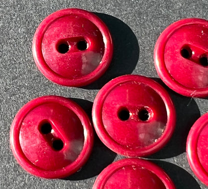 6 Crimson 1.4cm Vintage Buttons