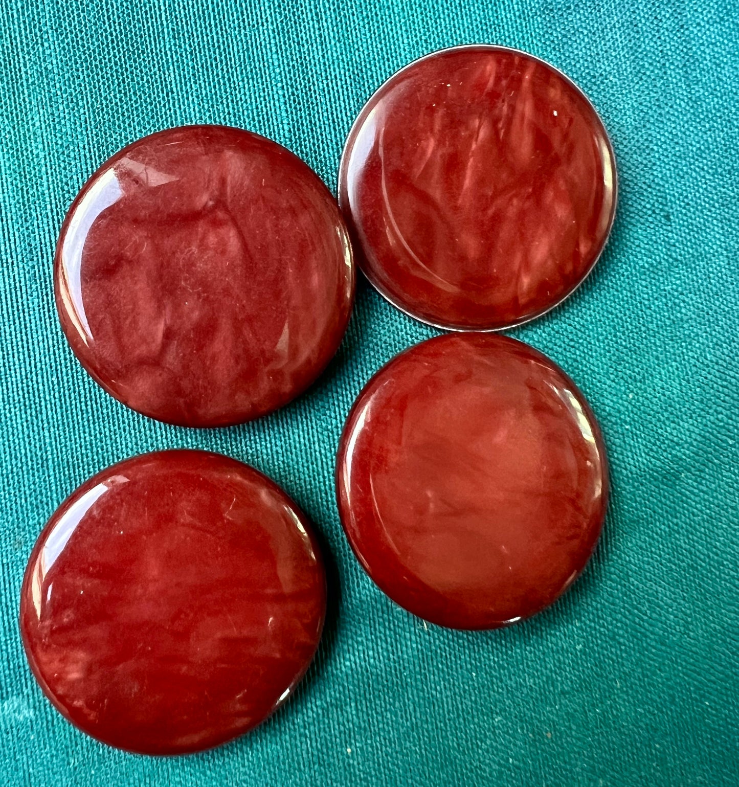 One Big 3.4cm Vintage Marbled Rosewood Lucite Button