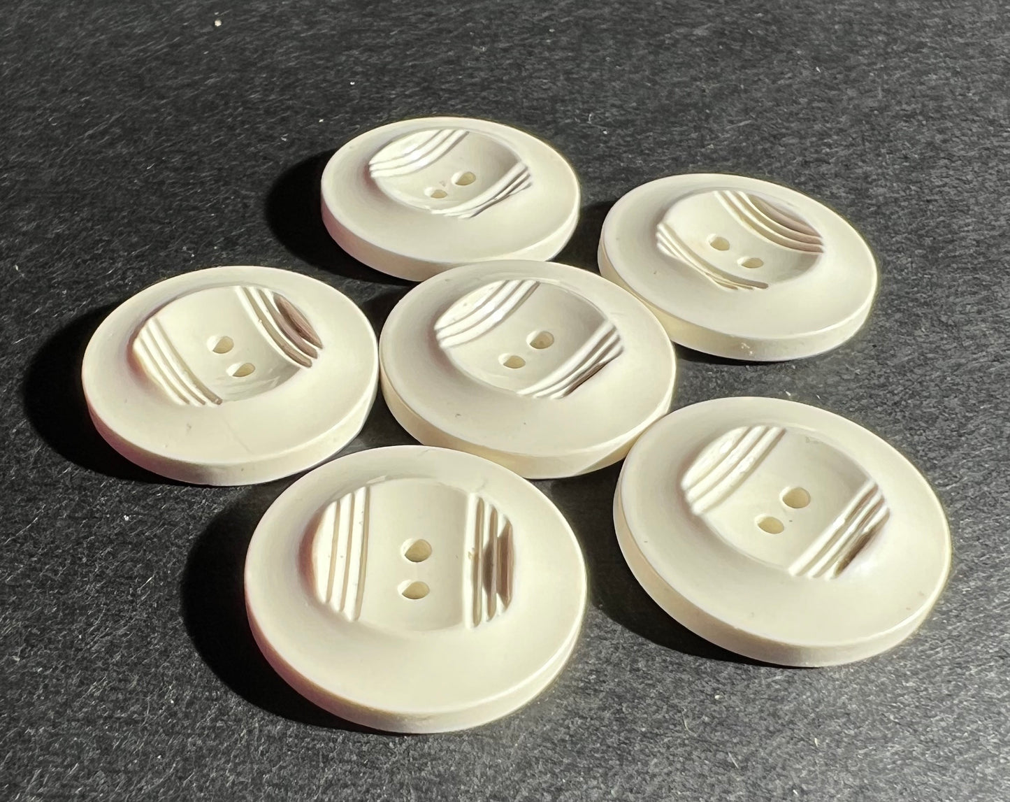 Modernist White 2cm Vintage Buttons - 6 or 24