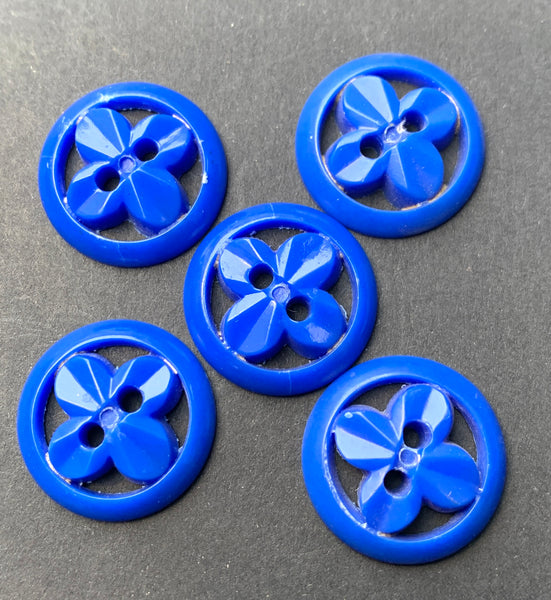 6 Bright Blue 2.7cm, 2.2cm, 1.8cm or 1.5cm WW2 Propeller Shaped Buttons
