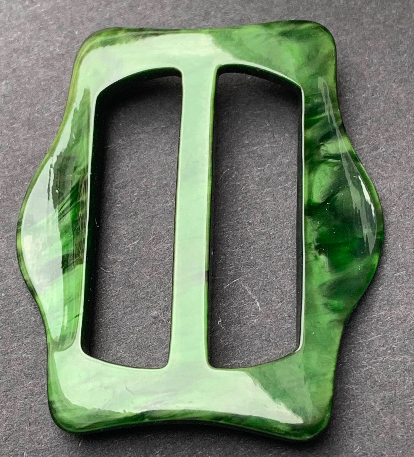 Life Enhancing Glowing Green 1940s French 4.5cm Buckle